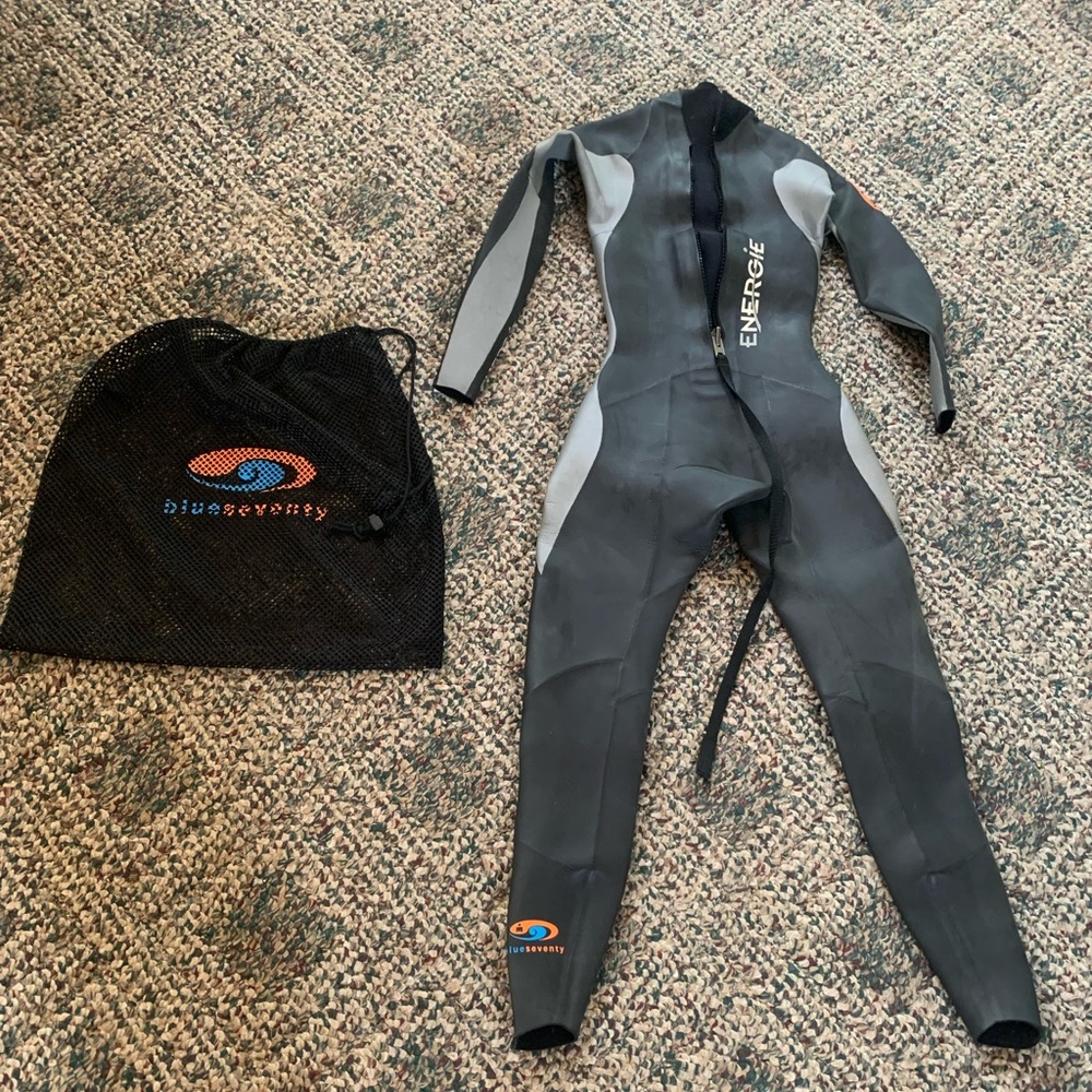 Womens Small Blue Seventy Wetsuit